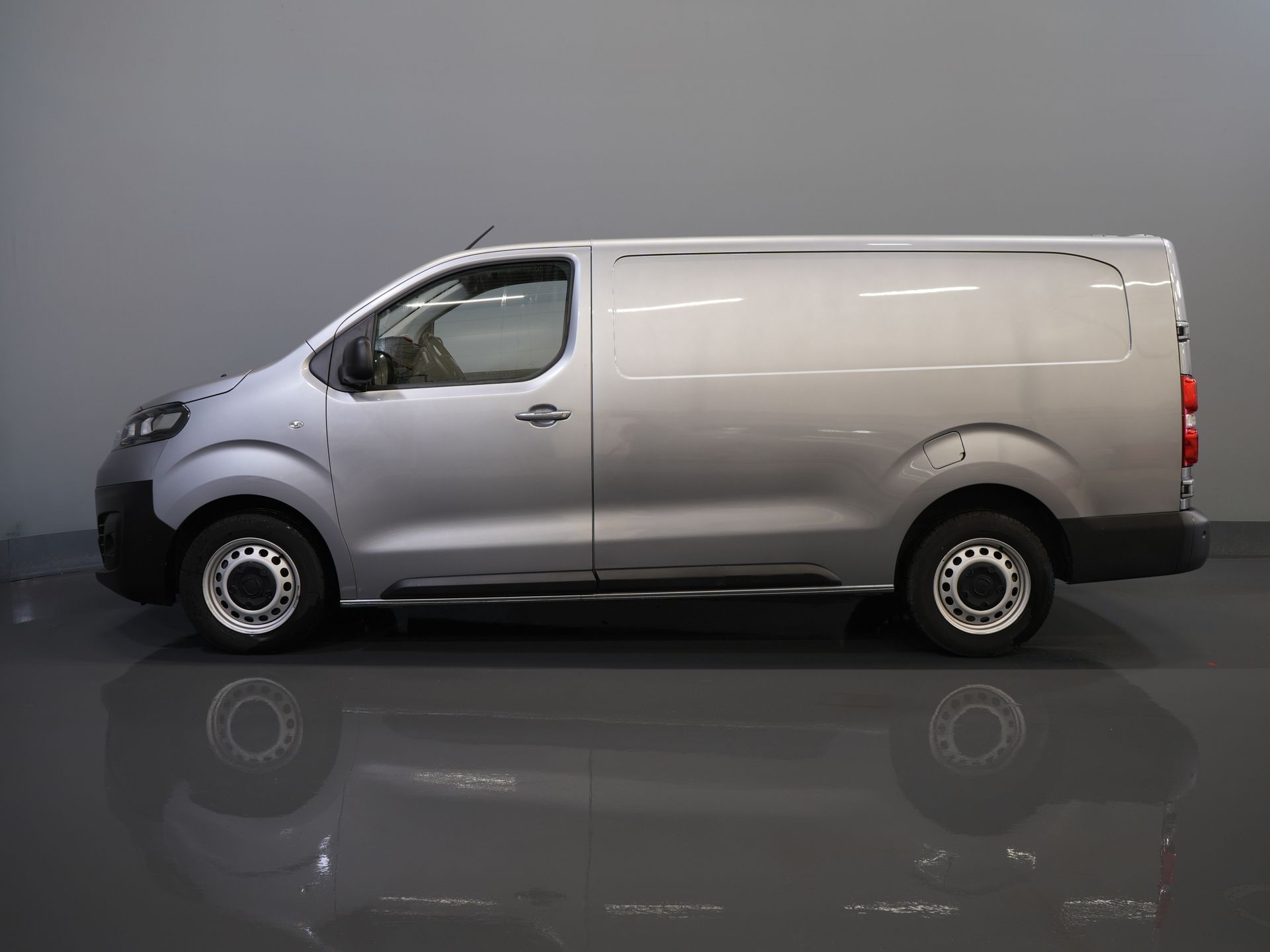 Fiat Scudo Bestelbus 2.0 MJ 145 pk L3 BPM VRIJ! Adapt.Cruise/ Climate/ Keyless/ Carplay/ Camera/ PDC