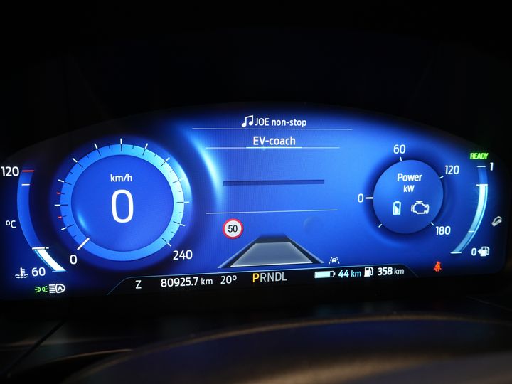 Ford Kuga SUV 2.5 PHEV 225 к.с. ST-Line LED/ Head-Up/ Adapt.cruise/ Keyless/ Elek.flap/ Stoelverw/ Steeringverw./ Carplay/ Navi/ Climate/ PDC