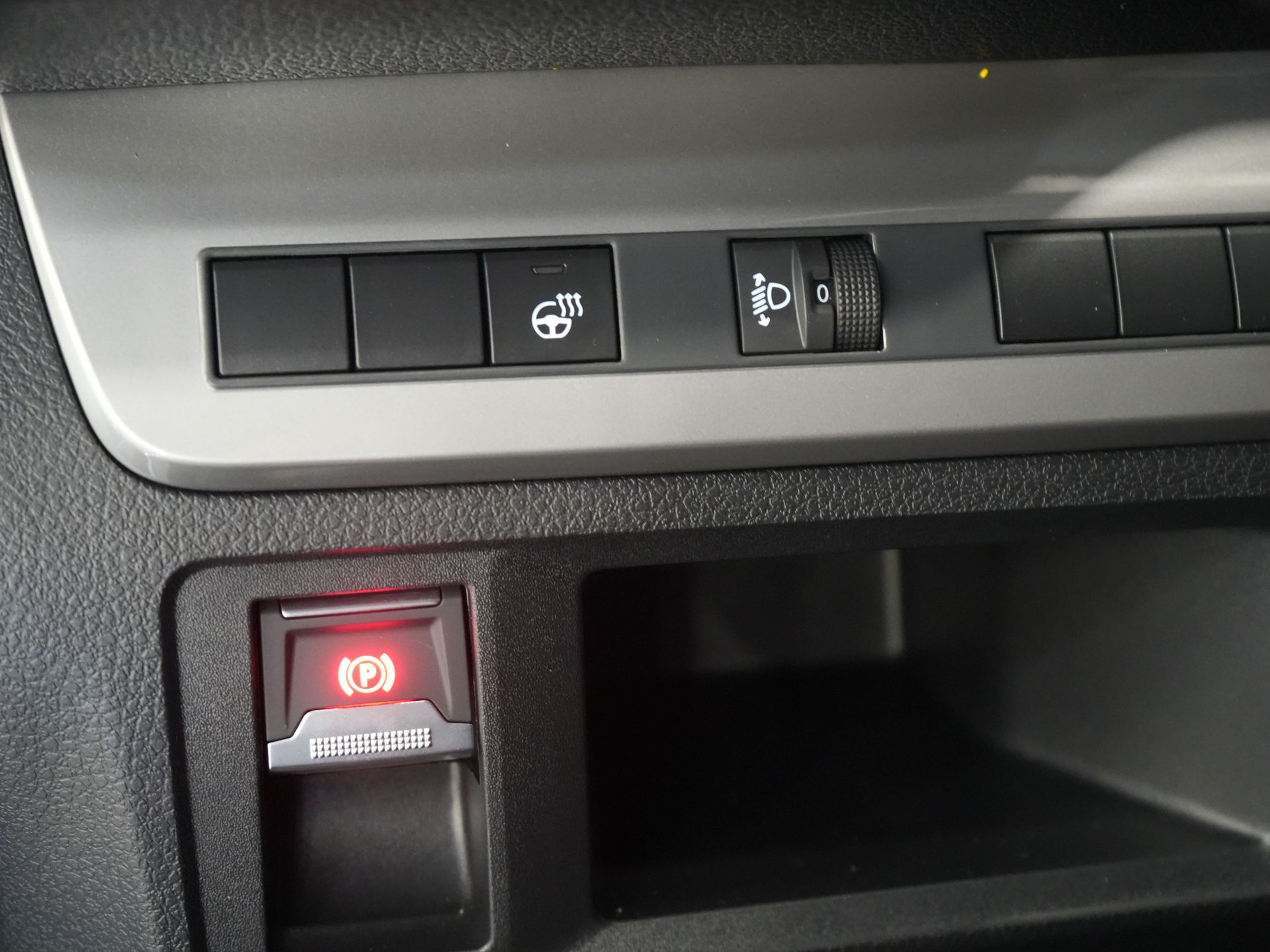 Citroën Jumpy Van 2.0 HDI 180 hp Aut. L3 BPM FREE! LED/ Virtual cockpit/ Steering wheel/ Navi/ Carplay/ Camera/ Climate/ PDC/ LMV/ Cruise