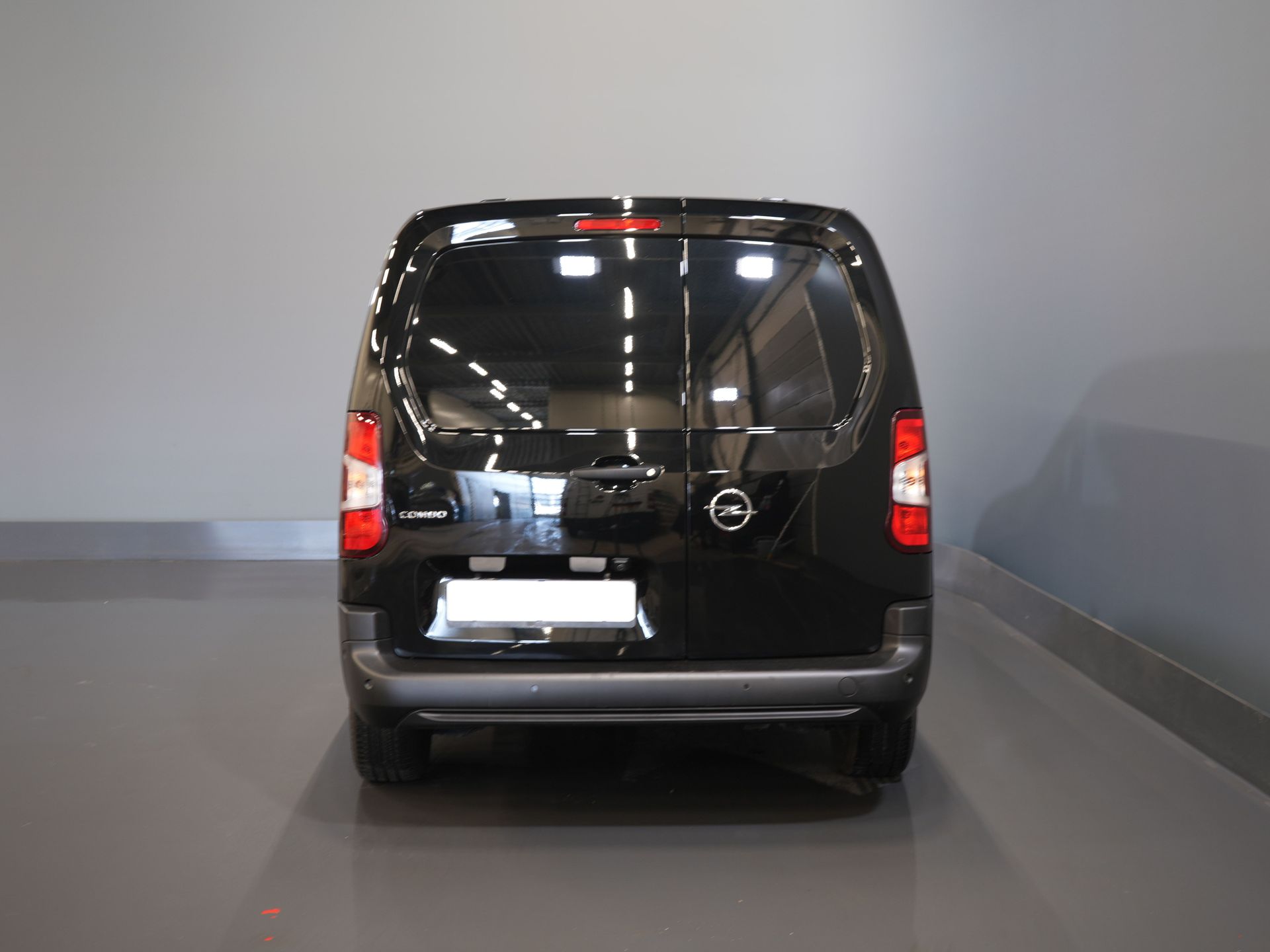 Opel Combo Bestelbus 1.5 CDTI 100 pk L2 BPM VRIJ NL Auto/ Carplay/ DAB/ Navi/ Cruise/ Camera/ PDC