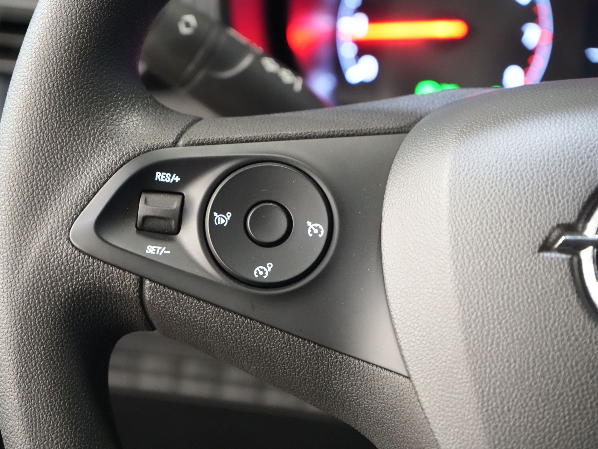 Opel Combo Bestelbus 1.5 CDTI 100 pk L2 BPM VRIJ NL Auto/ Carplay/ DAB/ Navi/ Cruise/ Camera/ PDC
