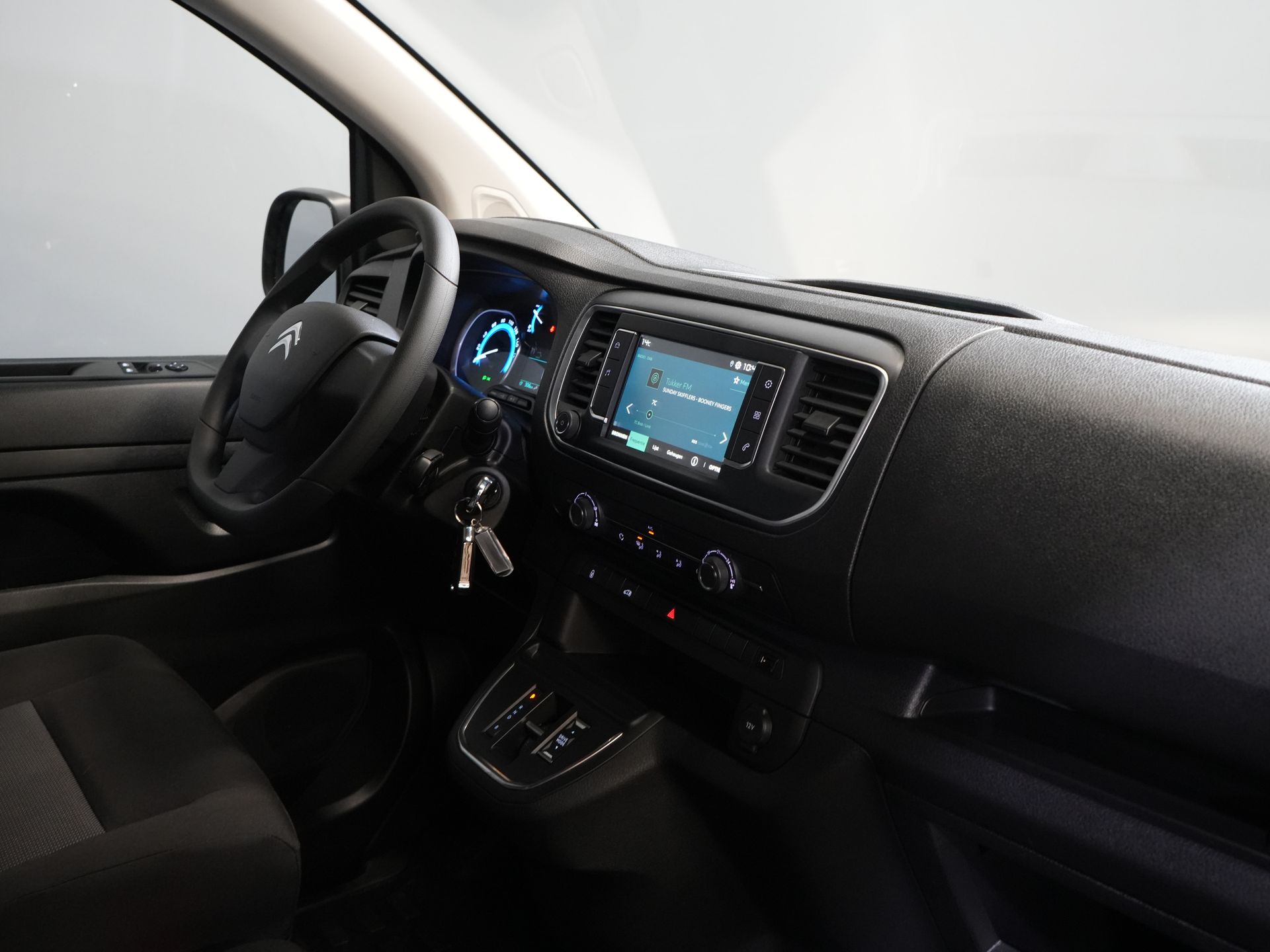 Citroën ë-Jumpy Van L3 75 kWh 330 km WLTP Schnellladegerät/ Carplay/ PDC/ Airco/ Cruise/ 3 Pers.