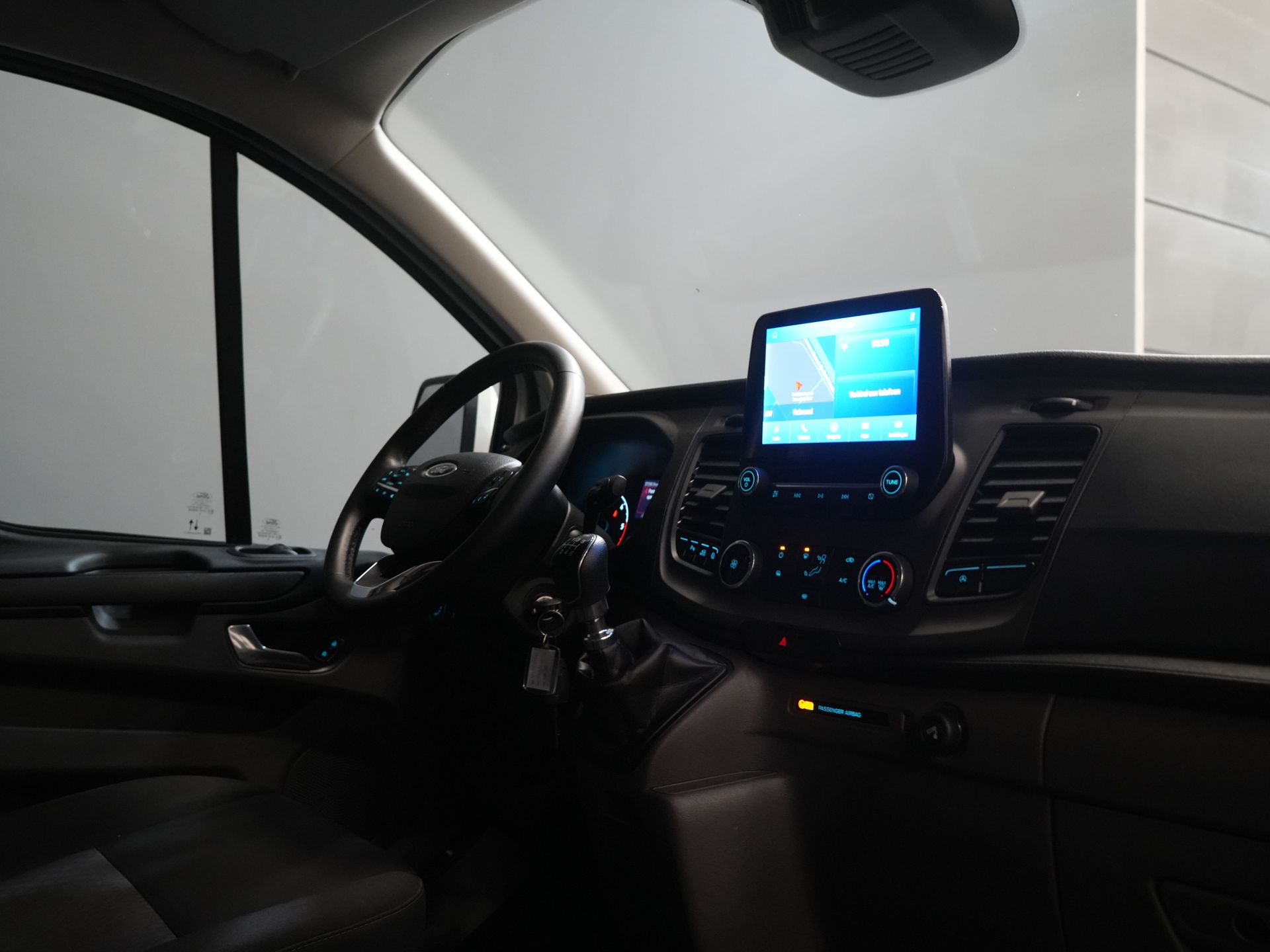 Ford Transit Custom Vans 2.0 TDCI 130 CP L2H2 Adapt.Cruise/ 2.8t Towingverm./ CarPlay/ Navi/ Airco/ PDC