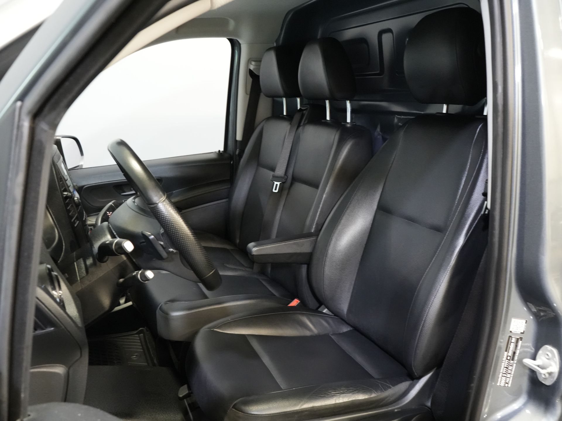 Mercedes-Benz Vito Van 119 CDI Aut. L2 LED/ Підігрів сидінь/ Carplay/ Круїз/ Кондиціонер/ Камера/ PDC V+A/ LMV