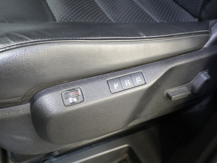 Opel Vivaro Bestelbus 2.0 180 pk Aut. DC Dubbel Cabine Elek.Stoelen/ Leder/ 2xSchuifdeur/ Afn.Trekhaak/ Climate/ Carplay/ Stoelverw./ Navi/ Cruise/ PD