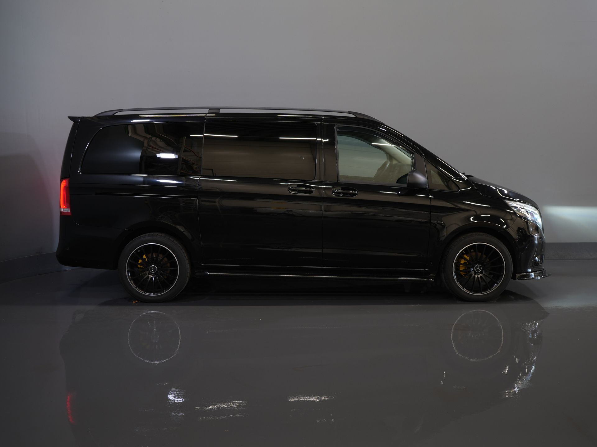 Mercedes-Benz Vito Furgone 114 CDI L2 DC Doppia Cabina MARGE NL Auto/ LED/ 19