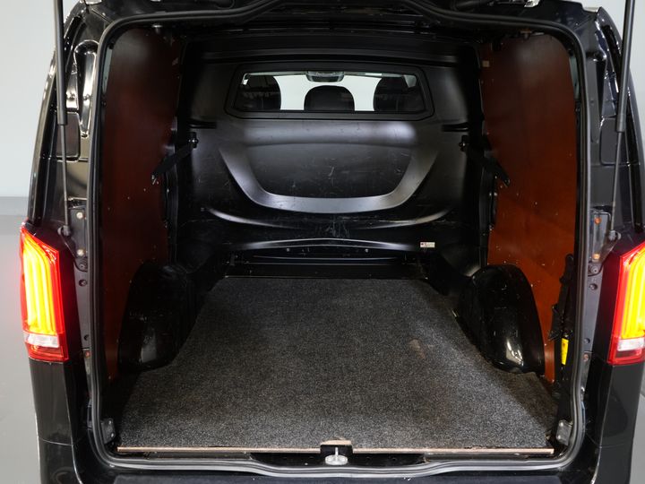 Mercedes-Benz Vito Furgone 114 CDI L2 DC Doppia Cabina MARGE NL Auto/ LED/ 19