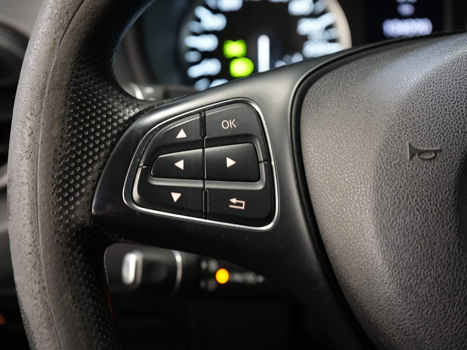 Mercedes-Benz Vito Furgone 114 CDI L2 DC Doppia Cabina MARGE NL Auto/ LED/ 19