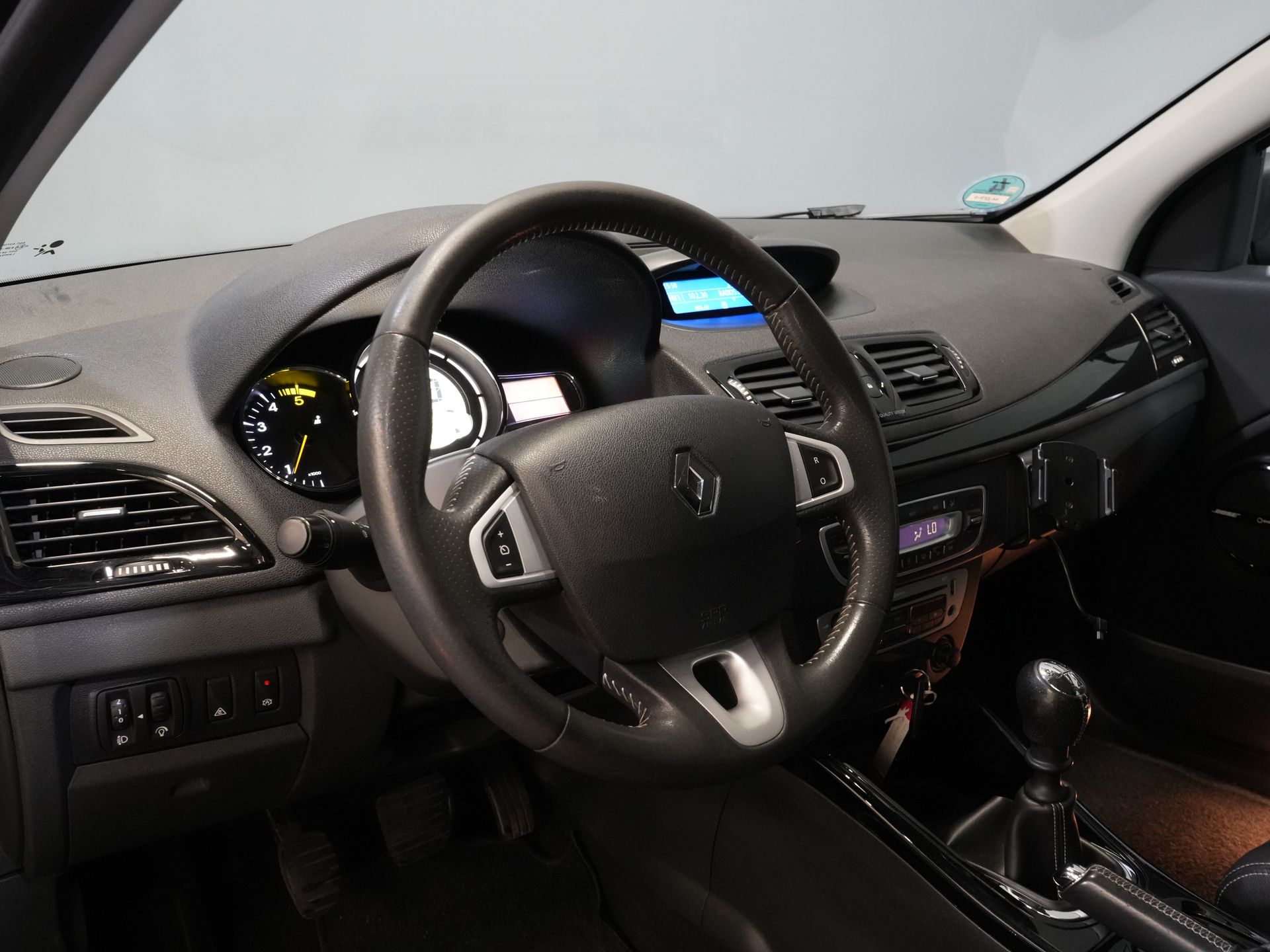 Renault Mégane Stationwagon Estate 1.5 dCi Bose/ Climate/ LMV/ Cruise/ PDC