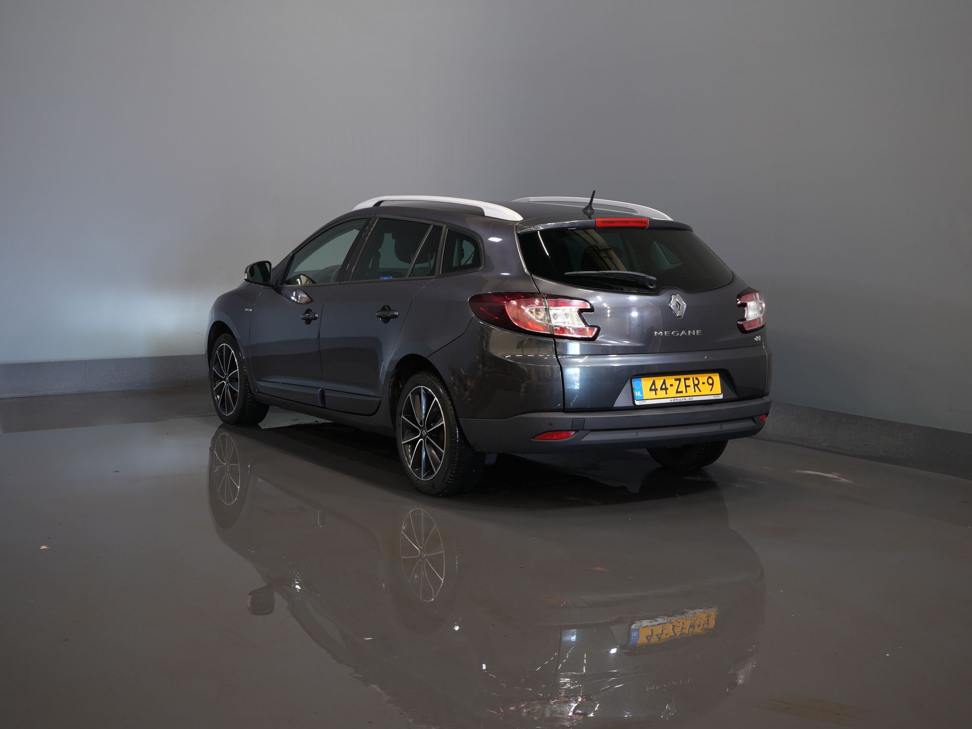 Renault Mégane Stationwagon Estate 1.5 dCi Bose/ Climate/ LMV/ Cruise/ PDC