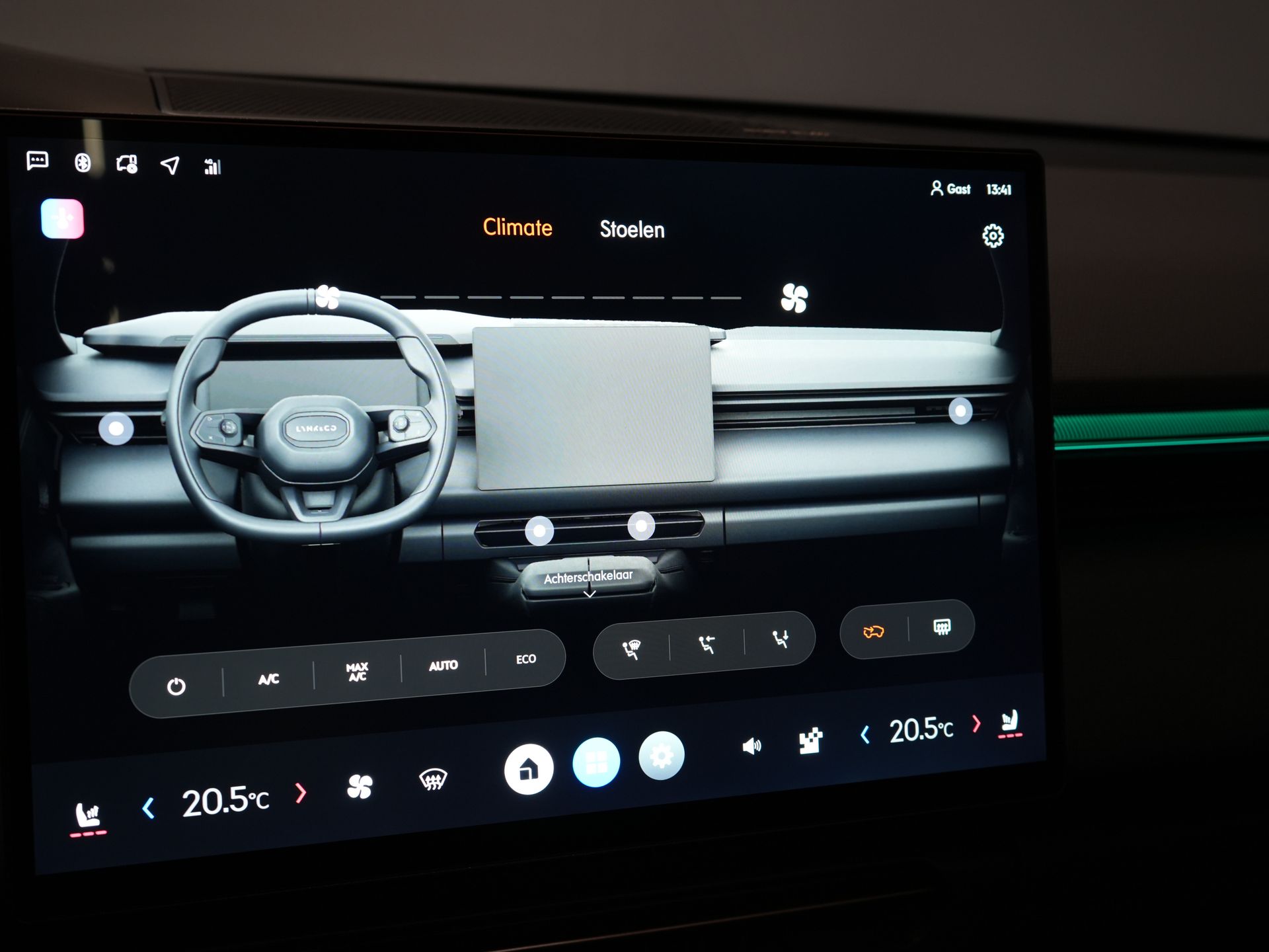 Lynk & Co 08 SUV 1.5 Más *Nuevo* ¡Disponible inmediatamente! PHEV 200 km eléctrico/ Harman&Kardon/ Panorámico/ Masaje y refrigeración en los asientos/ Compuerta eléctrica/ Control de crucero adaptativo