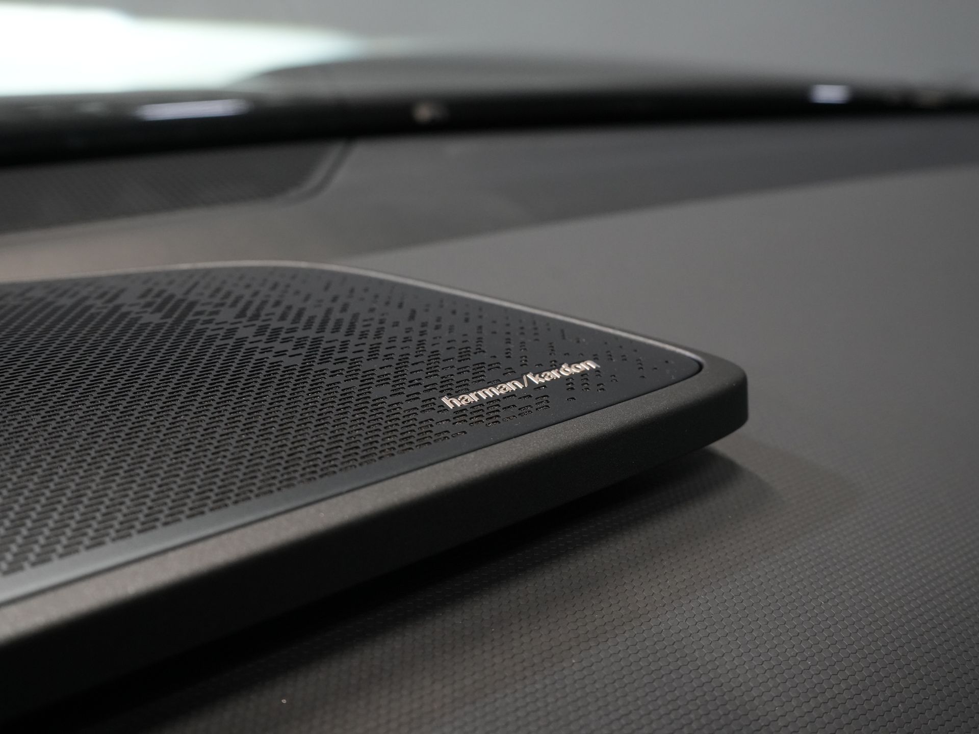 Lynk & Co 08 SUV 1.5 Más *Nuevo* ¡Disponible inmediatamente! PHEV 200 km eléctrico/ Harman&Kardon/ Panorámico/ Masaje y refrigeración en los asientos/ Compuerta eléctrica/ Control de crucero adaptativo