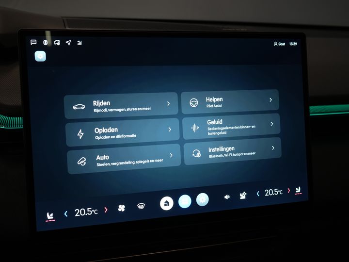 Lynk & Co 08 SUV 1.5 Más *Nuevo* ¡Disponible inmediatamente! PHEV 200 km eléctrico/ Harman&Kardon/ Panorámico/ Masaje y refrigeración en los asientos/ Compuerta eléctrica/ Control de crucero adaptativo