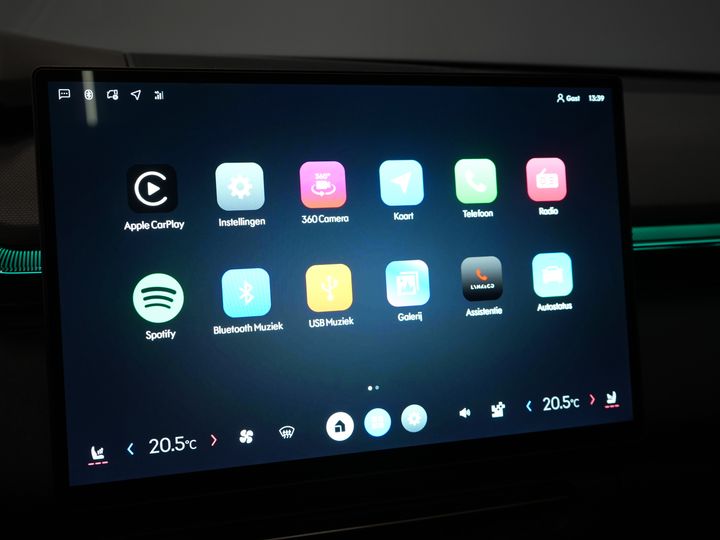 Lynk & Co 08 SUV 1.5 Más *Nuevo* ¡Disponible inmediatamente! PHEV 200 km eléctrico/ Harman&Kardon/ Panorámico/ Masaje y refrigeración en los asientos/ Compuerta eléctrica/ Control de crucero adaptativo