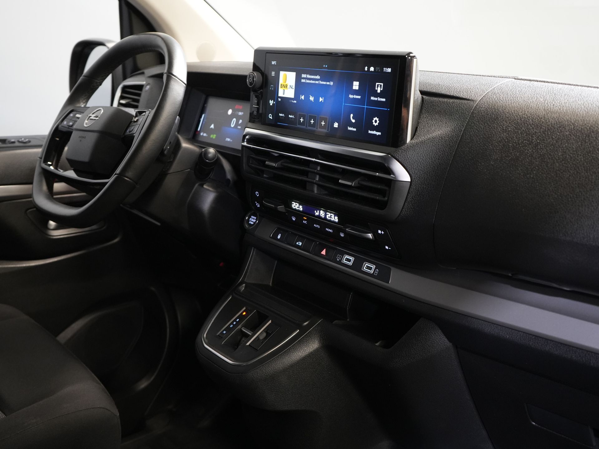 Opel Vivaro Bestelbus 2.0 180 pk Aut. L3 BPM VRIJ! Carplay/ Climate/ Cruise/ PDC V+A/ Navigatie