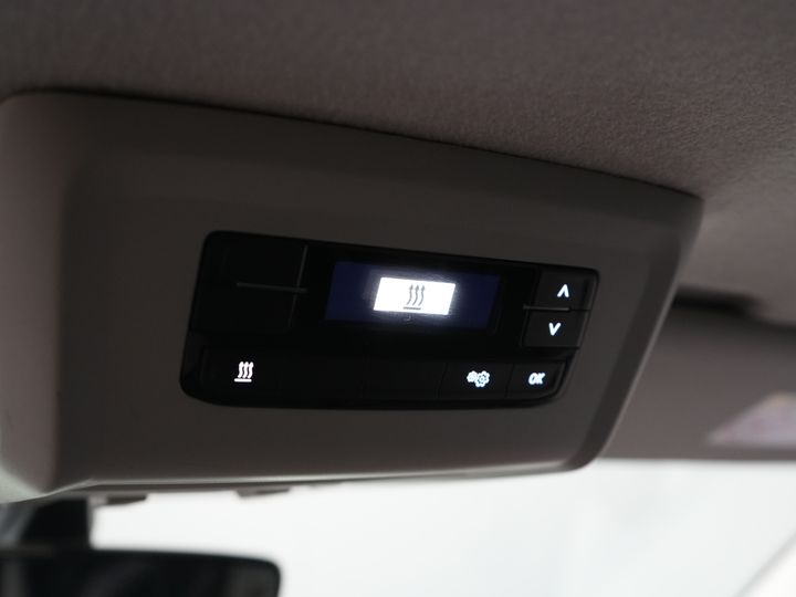 Volkswagen Transporter Van 2.0 TDI 150 KM DSG Aut. L2 LED/ Adapt.Cruise/ Ogrzewanie postojowe/ Carplay/ 2.5t Holowanieverm./ Seatverw./ Airco/ Bagażnik dachowy/ Kamera/ PDC/ 