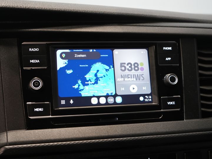 Volkswagen Transporter Van 2.0 TDI 150 KM DSG Aut. L2 LED/ Adapt.Cruise/ Ogrzewanie postojowe/ Carplay/ 2.5t Holowanieverm./ Seatverw./ Airco/ Bagażnik dachowy/ Kamera/ PDC/ 