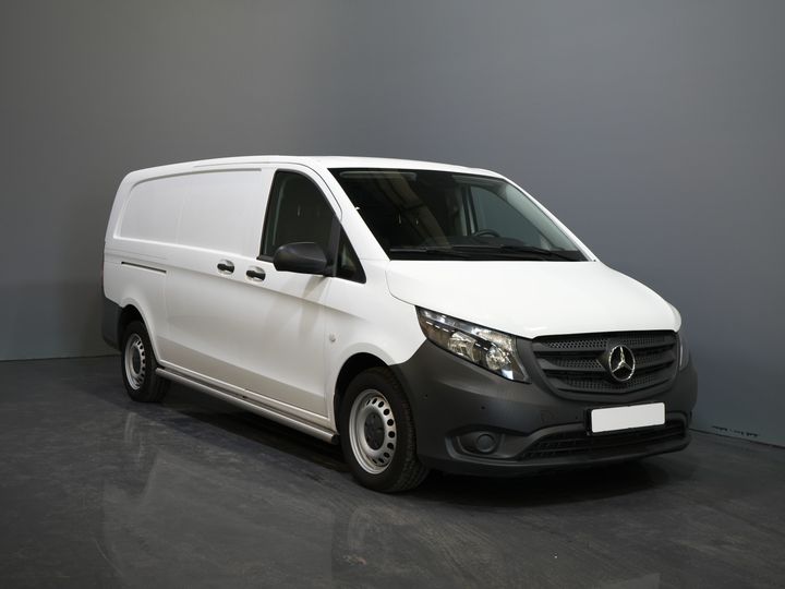 Mercedes-Benz Vito Furgoneta 114 CDI Aut. 9G L3 XL RWD ¡BPM GRATIS! Cruise/ PDC/ Aire acondicionado/ Barras laterales