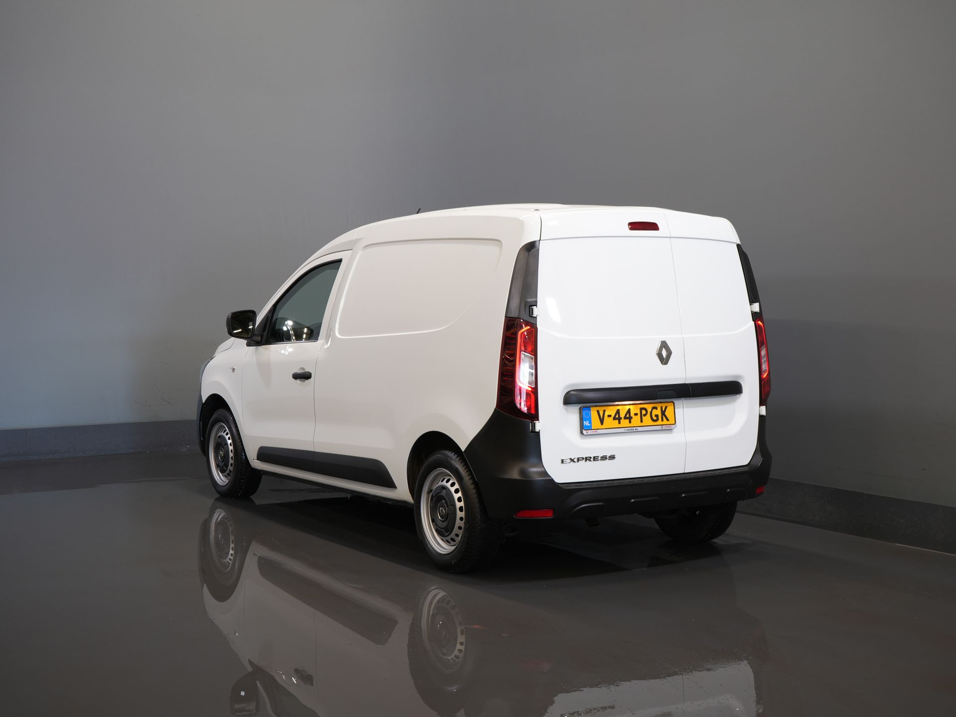 Renault Kangoo Van Express 1.3 TCe 100 hp BENZINE Händler gewartet/ Carplay/ DAB/ Airco