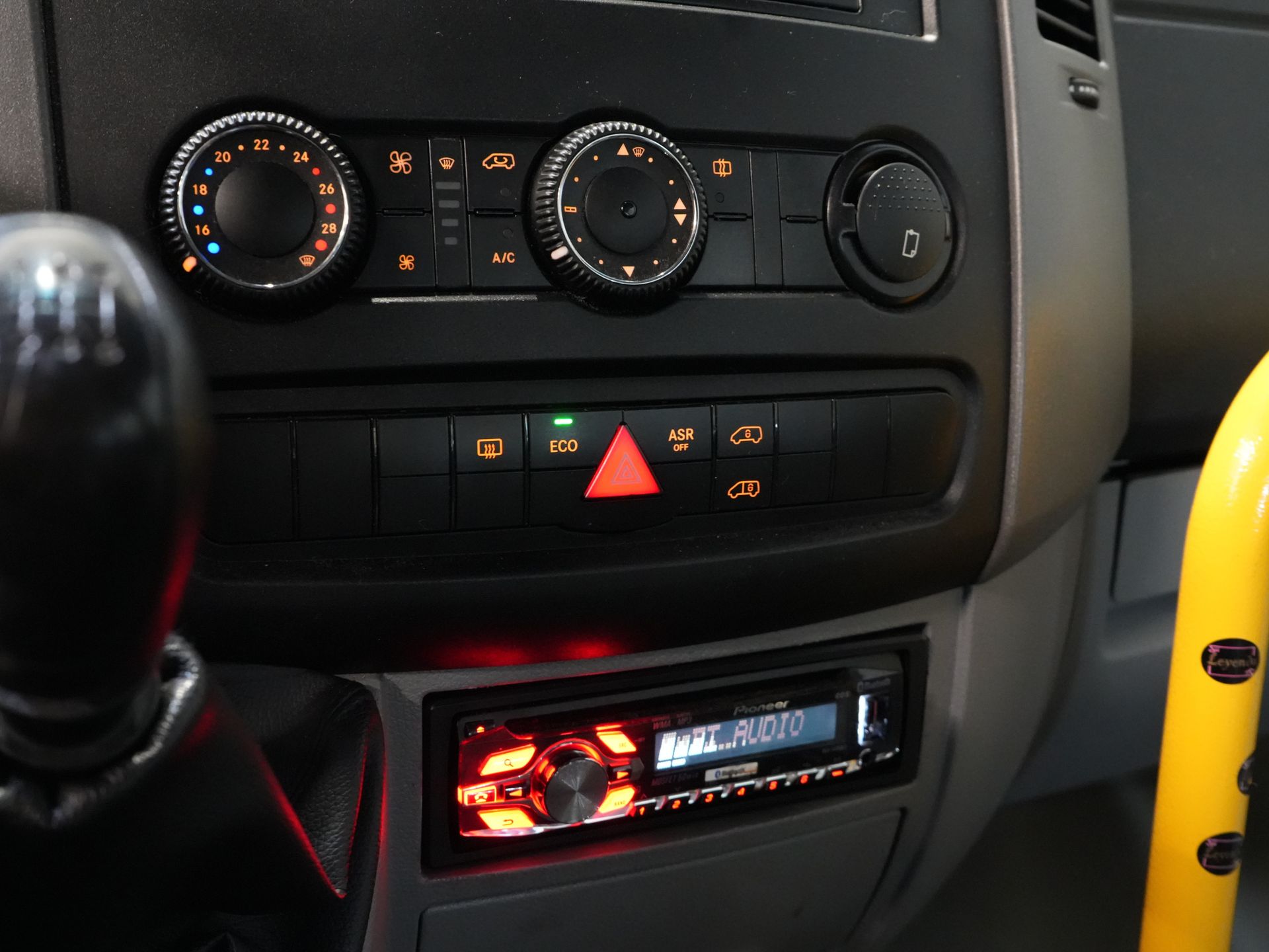 Mercedes-Benz Sprinter Trasporto Passeggeri 313 2.2 CDI L2H2 €9.922 IVA inclusa BPM FREE! EXPORT Combi/ 9 persone/ Kombi/ 9P/ Airco/ Sollevatore per sedie a rotelle