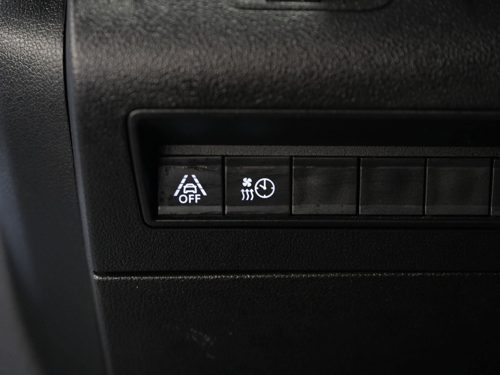 Toyota PROACE CITY Bestelbus 1.5 D-4D 130 PK Aut. Carplay/ Airco/ Camera/ Standkachel/ 3 Persoons/ LMV/ Trekhaak/ Cruise