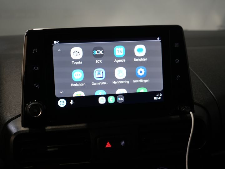 Toyota PROACE CITY Bestelbus 1.5 D-4D 130 PK Aut. Carplay/ Airco/ Camera/ Standkachel/ 3 Persoons/ LMV/ Trekhaak/ Cruise