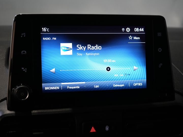 Toyota PROACE CITY Bestelbus 1.5 D-4D 130 PK Aut. Carplay/ Airco/ Camera/ Standkachel/ 3 Persoons/ LMV/ Trekhaak/ Cruise