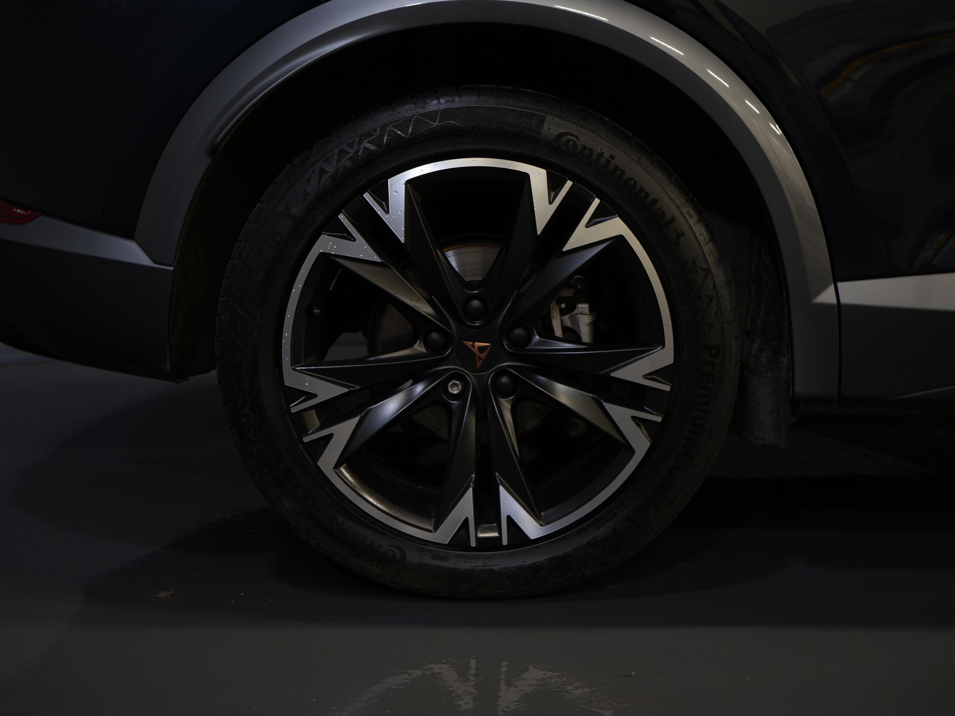 CUPRA Formentor SUV 1.4 e-Hybrid VZ Copper Edition Adapt.Cruise/ Matrix/ Stoelverw./ Camera/ Carplay/ Standkachel/ Stuurverw./ PDC/ Climate