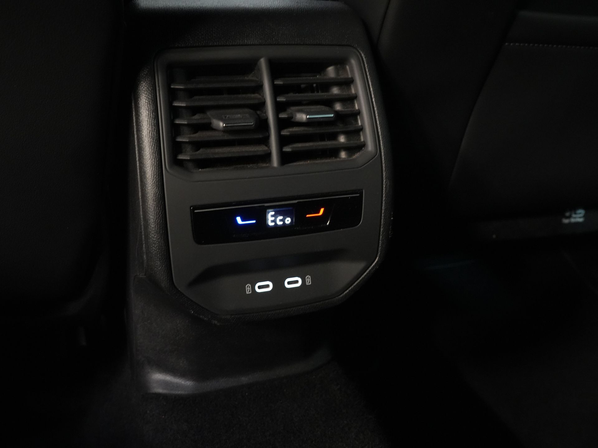 CUPRA Formentor SUV 1.4 e-Hybrid VZ Copper Edition Adapt.Cruise/ Matrix/ Stoelverw./ Camera/ Carplay/ Standkachel/ Stuurverw./ PDC/ Climate