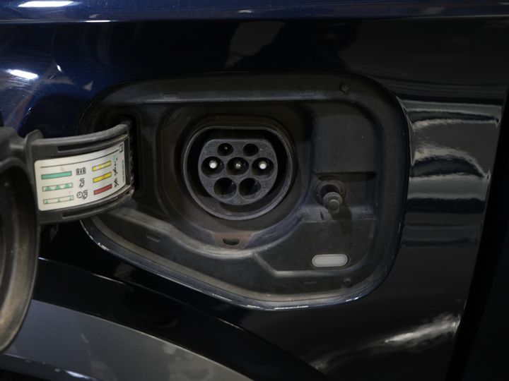 CUPRA Formentor SUV 1.4 e-Hybrid VZ Copper Edition Adapt.Cruise/ Matrix/ Stoelverw./ Camera/ Carplay/ Standkachel/ Stuurverw./ PDC/ Climate