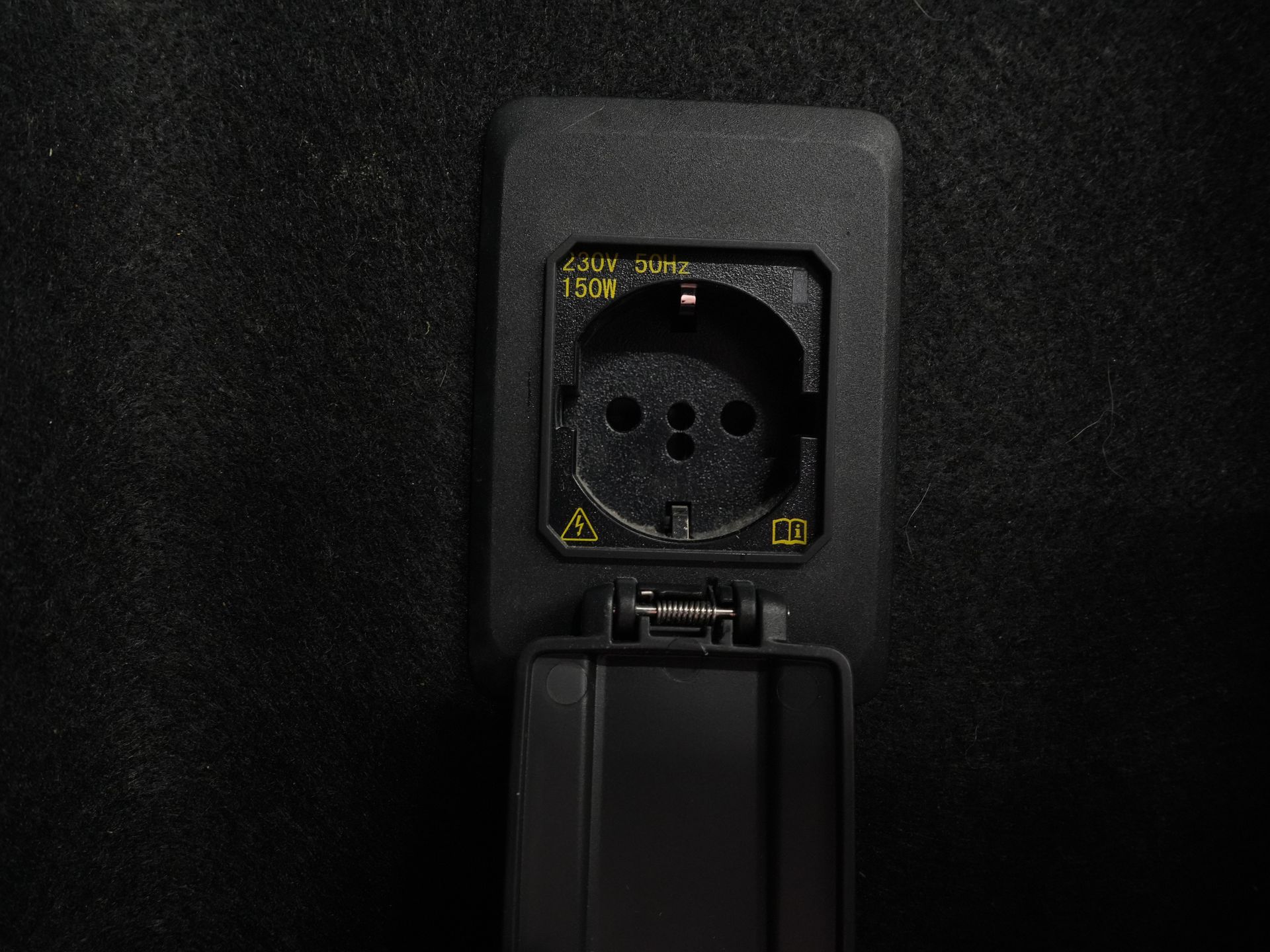 CUPRA Formentor SUV 1.4 e-Hybrid VZ Copper Edition Adapt.Cruise/ Matrix/ Stoelverw./ Camera/ Carplay/ Standkachel/ Stuurverw./ PDC/ Climate