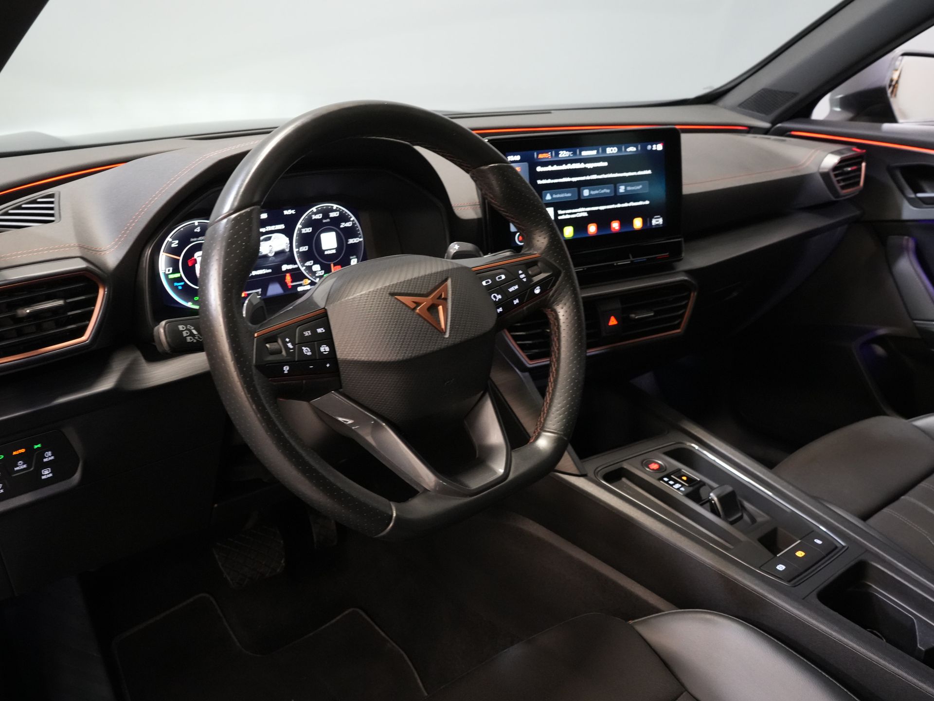 CUPRA Formentor SUV 1.4 e-Hybrid VZ Copper Edition Adapt.Cruise/ Matrix/ Stoelverw./ Camera/ Carplay/ Standkachel/ Stuurverw./ PDC/ Climate