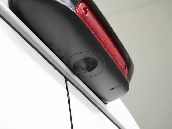 Furgoneta Opel Movano 2.2 140 pk L2H2 DEMO: revestimiento interior / CarPlay / puertas de 270Gr. / climatizador / cámara / control de crucero / navegador / PDC / control de crucero