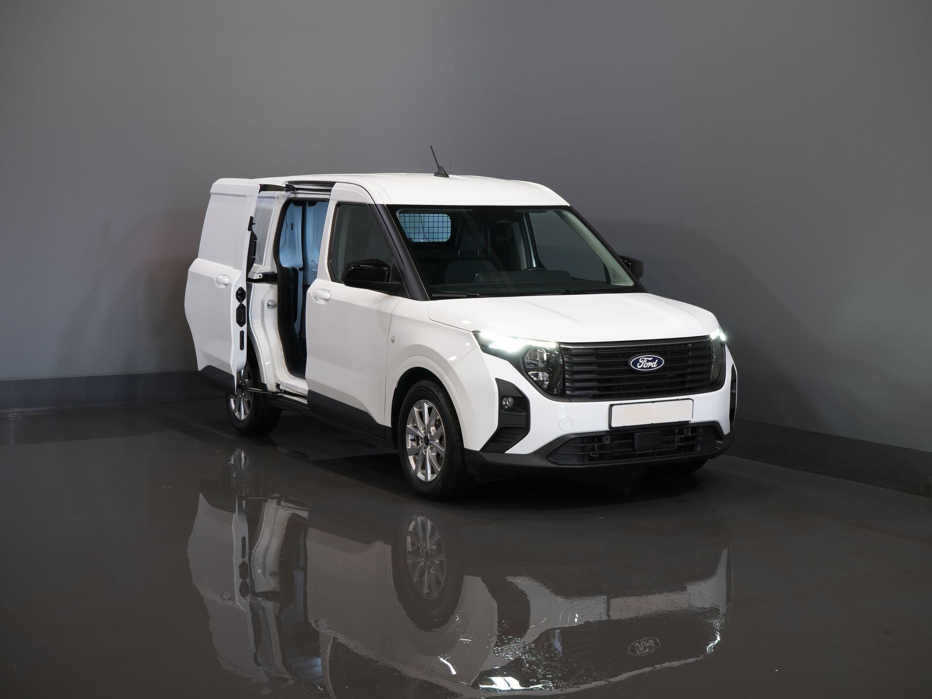 Ford Transit Courier Van 1.5 TDCI 100 к.с. Trend Carplay/ Віртуальний кокпіт/ Камера/ PDC/ LMV/ Круїз/ Клімат