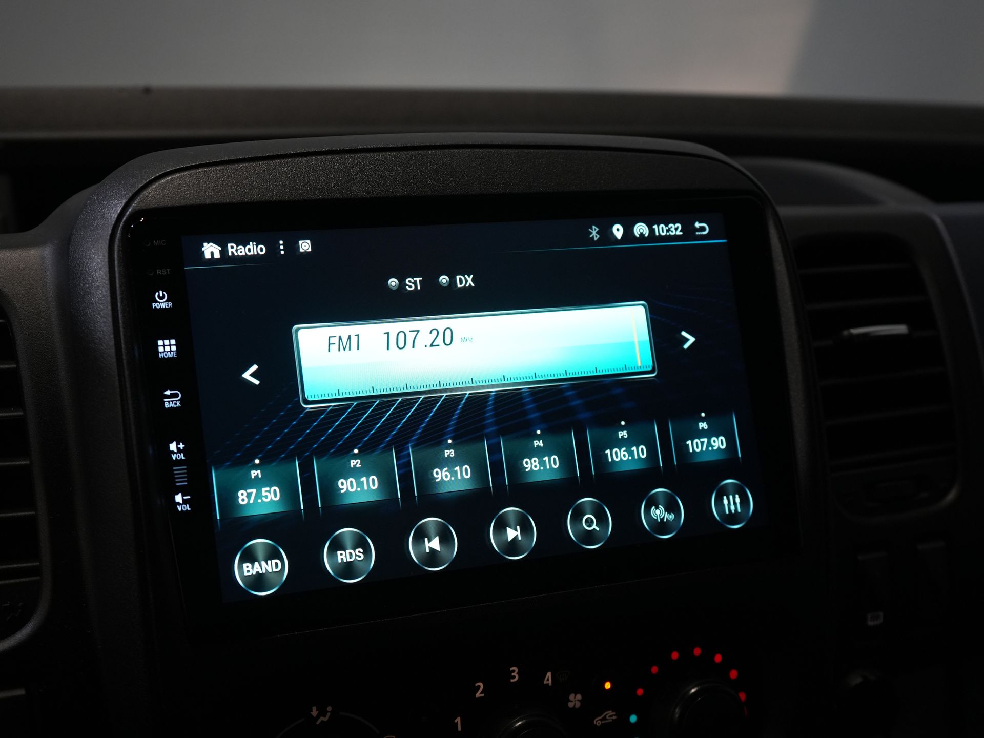 Opel Vivaro Bestelbus 1.6 CDTI NL Auto/ 3 Pers./ Carplay/ Airco/ Imperiaal/ Camera/ Cruise/ Betimmerd/ Inrichting/ Radio