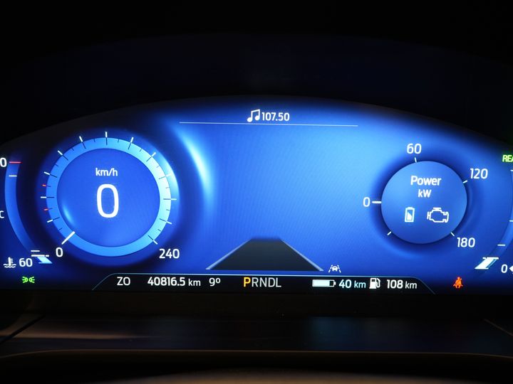 Ford Kuga SUV 2.5 PHEV 225 CV Titanium Navi/ Carplay/ Asientos calefactables/ Volante calefactable/ Cámara/ PDC/ Climatizador