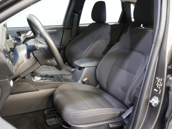 Ford Kuga SUV 2.5 PHEV 225 CV Titanium Navi/ Carplay/ Asientos calefactables/ Volante calefactable/ Cámara/ PDC/ Climatizador