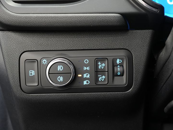 Ford Kuga SUV 2.5 PHEV 225 CV Titanium Navi/ Carplay/ Asientos calefactables/ Volante calefactable/ Cámara/ PDC/ Climatizador