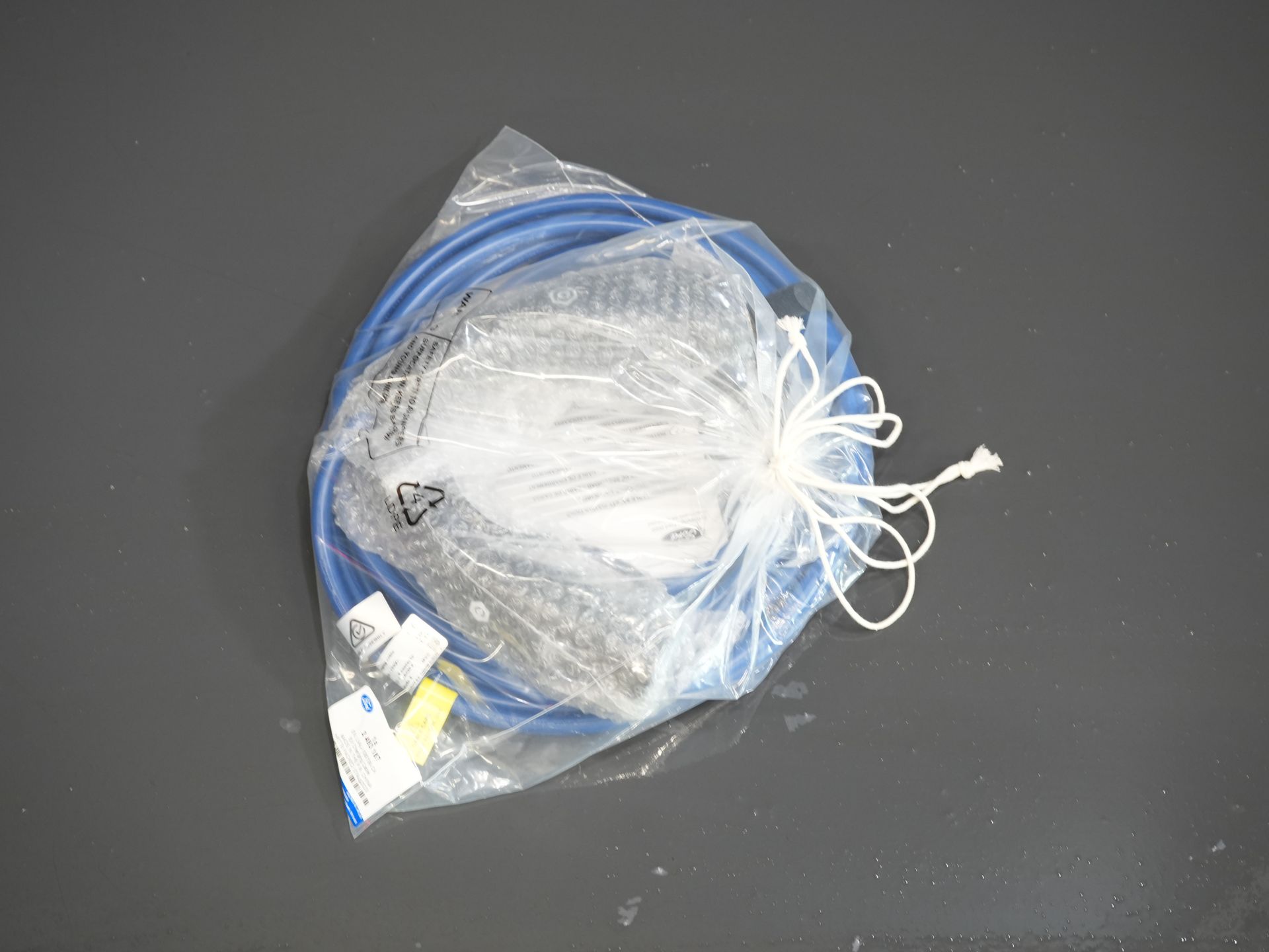 Ford Kuga SUV 2.5 PHEV 225 CV Titanium Navi/ Carplay/ Asientos calefactables/ Volante calefactable/ Cámara/ PDC/ Climatizador