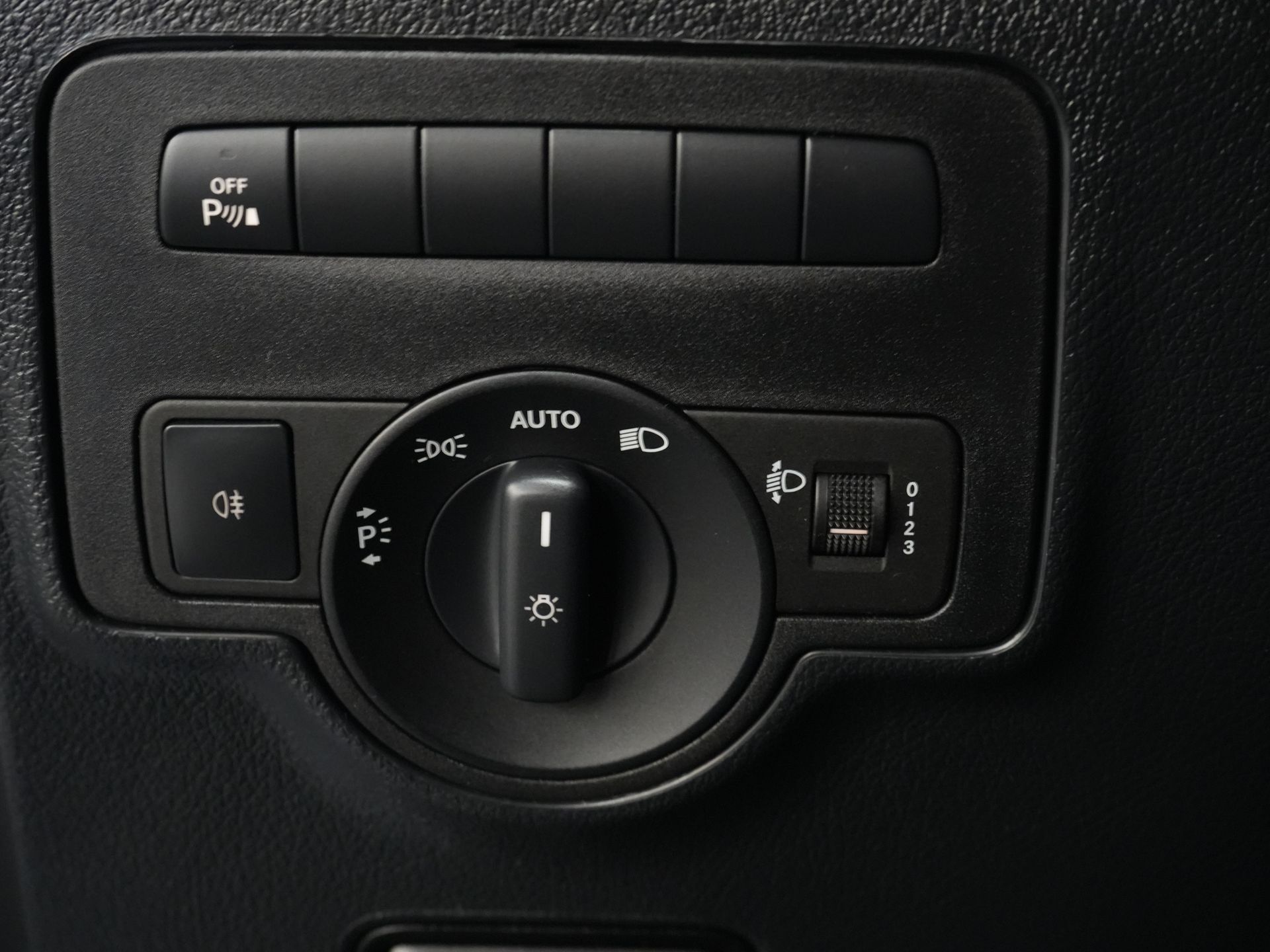 Mercedes-Benz Vito Van 116 CDI Aut. L2 BPM FREE! Carplay/ Sitzverw./ 270Gr. Türen/ Cruise/ Airco/ Navi/ Kamera/ PDC