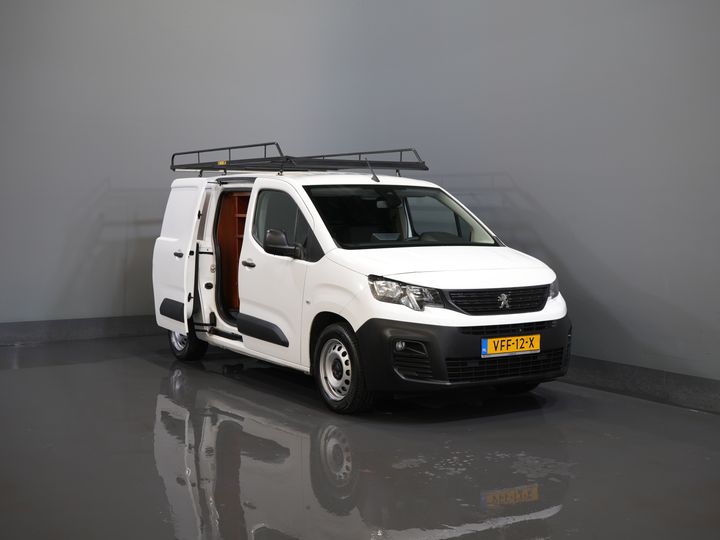 Peugeot Partner Van 1.5 HDI 130 hp Aut. L2 NL Auto/ 3Pers./ Carplay/ Airco/ Navi/ Imperial/ Cruise/ PDC/ DAB/ Towbar