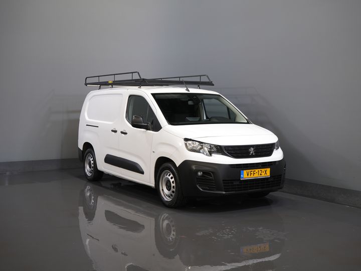 Peugeot Partner Van 1.5 HDI 130 hp Aut. L2 NL Auto/ 3Pers./ Carplay/ Airco/ Navi/ Imperial/ Cruise/ PDC/ DAB/ Anhängerkupplung