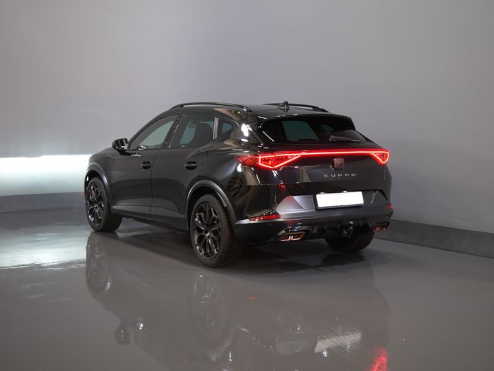 CUPRA Formentor SUV 1.4 e-Hybrid VZ 245 CV Tribe Edition LED Matrix / Adapt.Cruise/ Alcantara/ 19” LMV/ Gancho de remolque/ Memoria/ Asientos calefactables/ Volante calefactable.