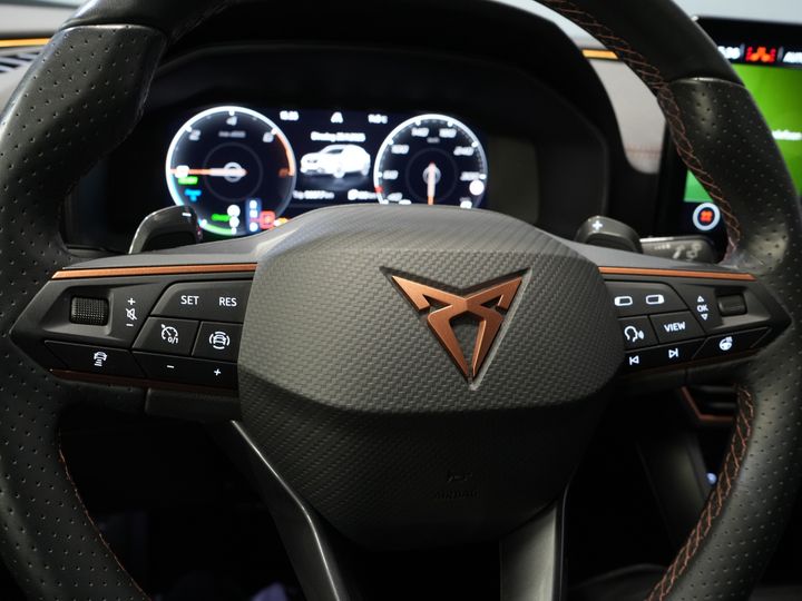 CUPRA Formentor SUV 1.4 e-Hybrid VZ 245 CV Tribe Edition LED Matrix / Adapt.Cruise/ Alcantara/ 19” LMV/ Gancho de remolque/ Memoria/ Asientos calefactables/ Volante calefactable.