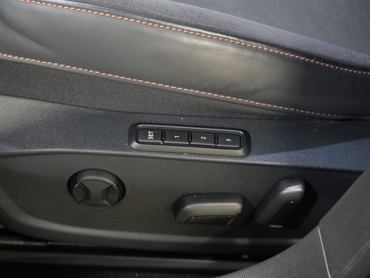 CUPRA Formentor SUV 1.4 e-Hybrid VZ 245 CV Tribe Edition LED Matrix / Adapt.Cruise/ Alcantara/ 19” LMV/ Gancho de remolque/ Memoria/ Asientos calefactables/ Volante calefactable.