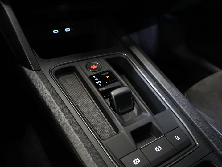 CUPRA Formentor SUV 1.4 e-Hybrid VZ 245 CV Tribe Edition LED Matrix / Adapt.Cruise/ Alcantara/ 19” LMV/ Gancho de remolque/ Memoria/ Asientos calefactables/ Volante calefactable.