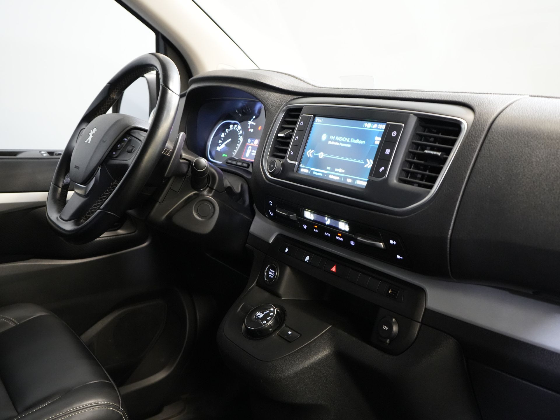 Peugeot Expert Bestelbus 2.0 HDI 180 pk Aut. Sport Edition Nr 128 DC Dubbel Cabine Adapt.Cruise/ 2xSchuifdeur/ Leder/ Xenon/ Head Up/ Climate/ Alarm/ Sto