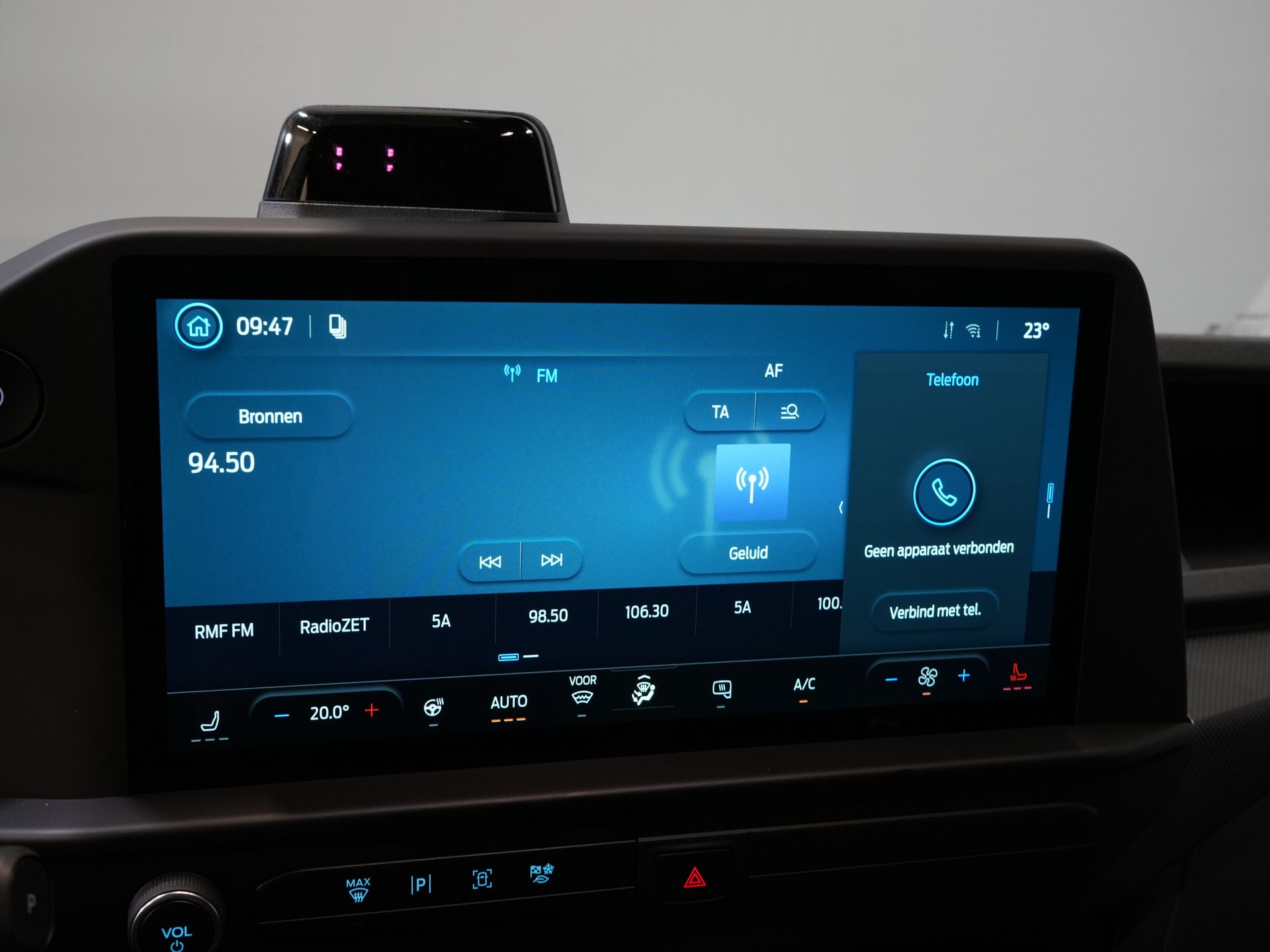 Ford E-Transit Custom Van L2 330 km Garanzia WLTP fino al 2028/ LED/ Caricabatterie rapido/ Riscaldatore a stelo/ Sedili/ Sterzo/ Carplay/ Videocamera/ PDC/ Clima/ Crociera