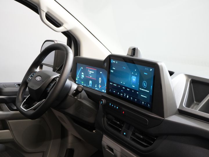 Ford E-Transit Custom Van L2 330 km Garanzia WLTP fino al 2028/ LED/ Caricabatterie rapido/ Riscaldatore a stelo/ Sedili/ Sterzo/ Carplay/ Videocamera/ PDC/ Clima/ Crociera