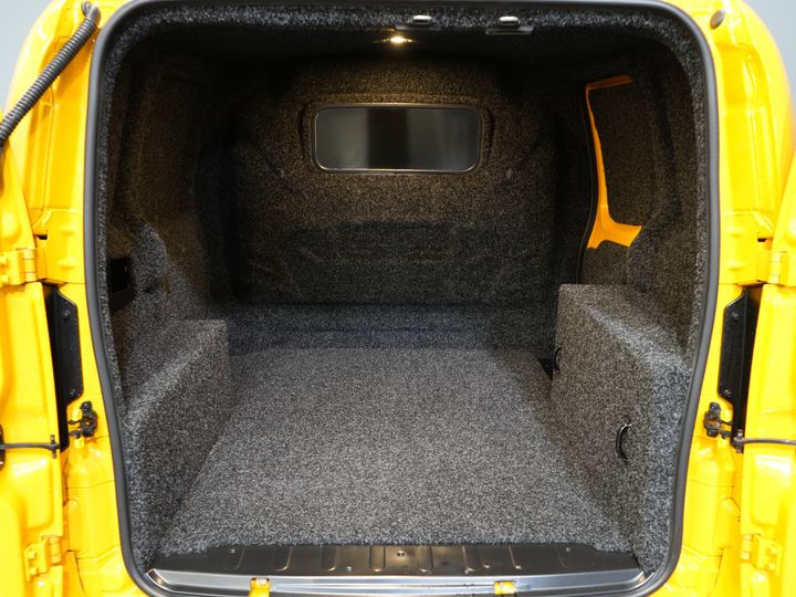 Fiat Fiorino Van 1.3 MJ 95 KM BPM FREE UNIQUE! NL Car/ MOT 05-2026/ Carplay/ Gestof. Przedział ładunkowy/ Hak holowniczy/ Airco